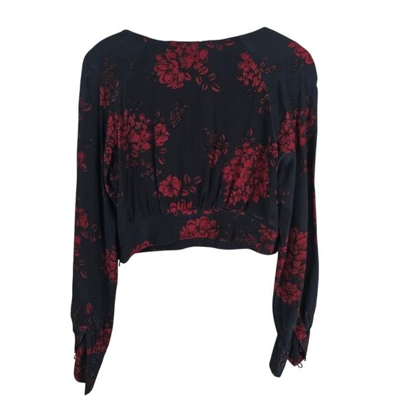 Marissa Webb Navy Red Floral V-Neck Cropped Blouse Sz 8 | Long Sleeve - Picture 4 of 6